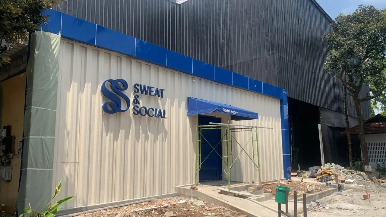 Pembangunan Lapangan padel 